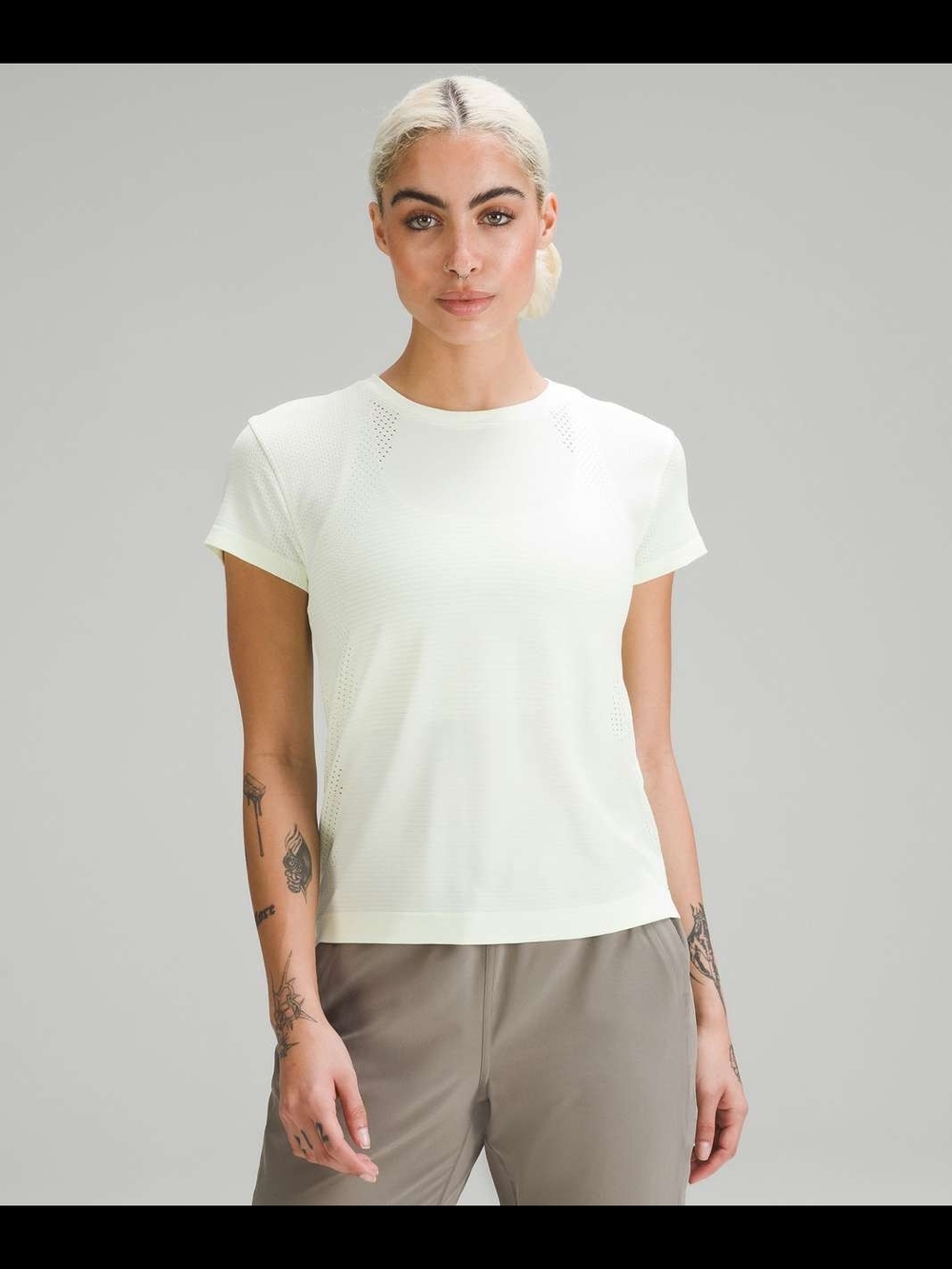 Lululemon Train to Be Short-Sleeve Shirt Elixir Size 8